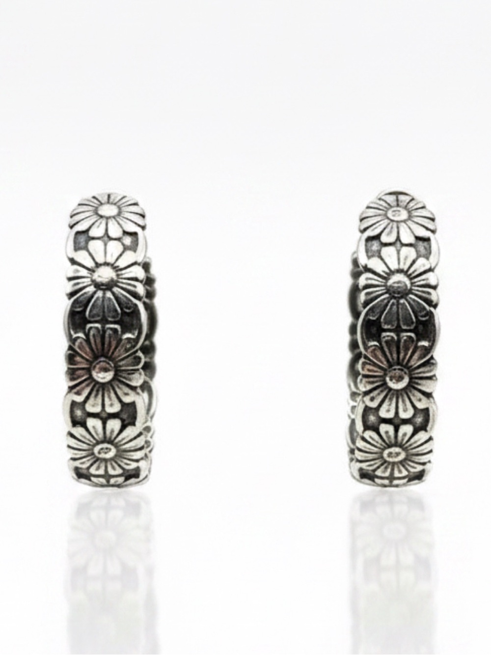 VTG Retired 925 Sterling Silver Premier Designs Daisy Hoop Earrings VHTF